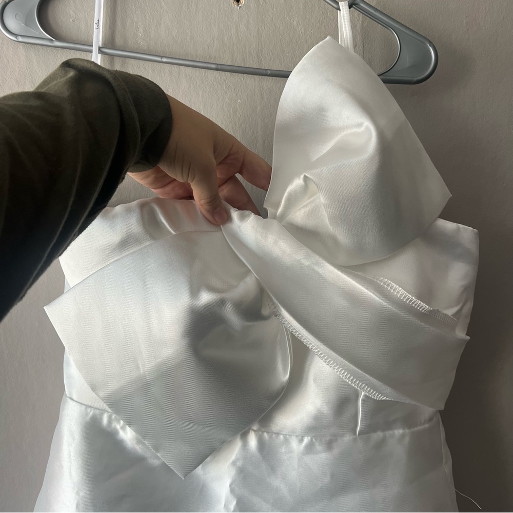 Lulus White Utterly Pretty White Bow One-Shoulder Mini Dress with Pockets SZ XL - Picture 4 of 11